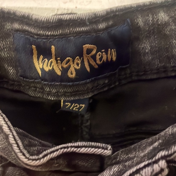 Black jean shorts, medium - Picture 3 of 3